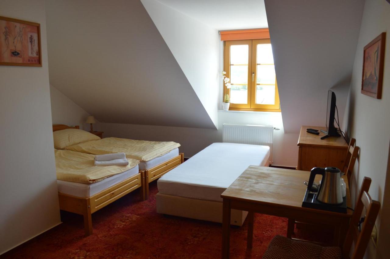 Pension U Kostela Frymburk Exteriér fotografie