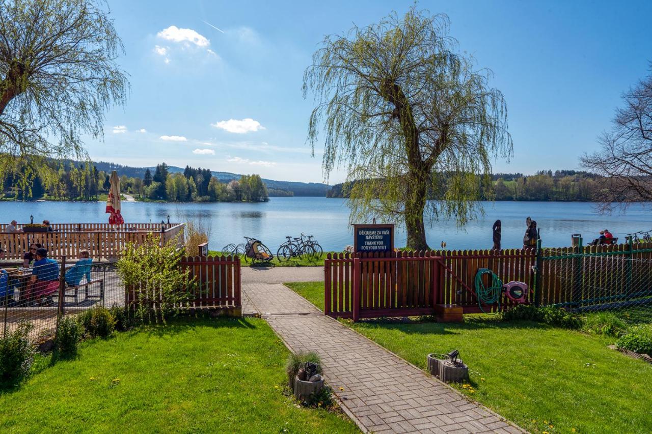 Pension U Kostela Frymburk Exteriér fotografie